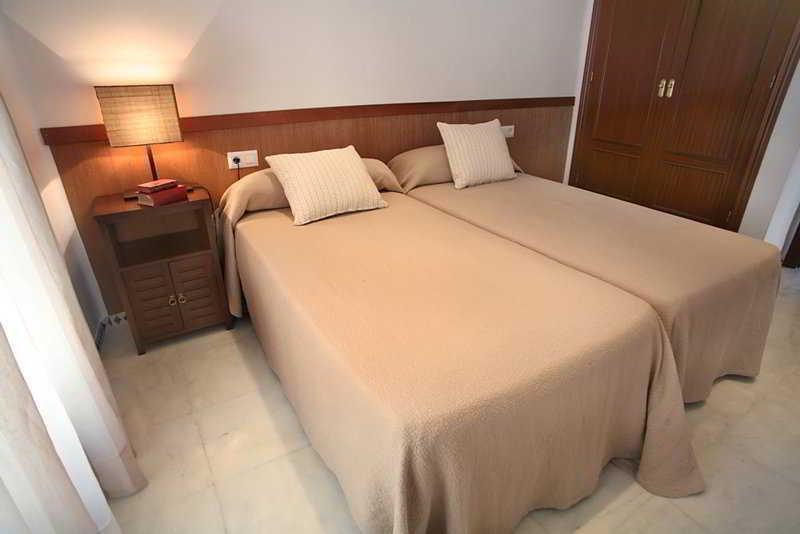 Apartamentos Patios De Alcantara Cordoba Exterior photo